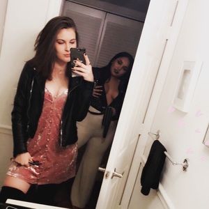 Meet your Posher, Pilar